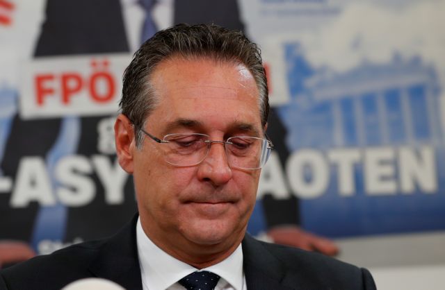 Προς πρόωρες εκλογές η Αυστρία μετά το σκάνδαλο Στράχε