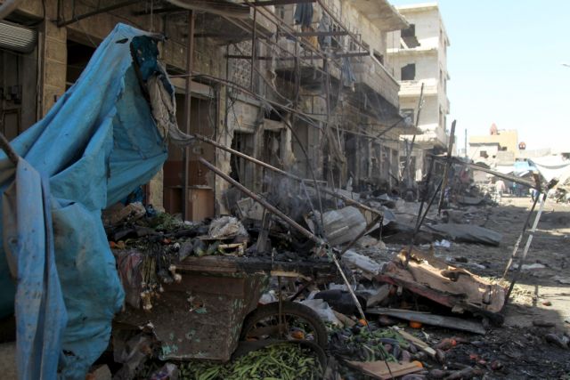 Σφαγή αμάχων στη Συρία : Βομβάρδισαν αγορά στην πόλη Μααρέτ αλ Νούμαν