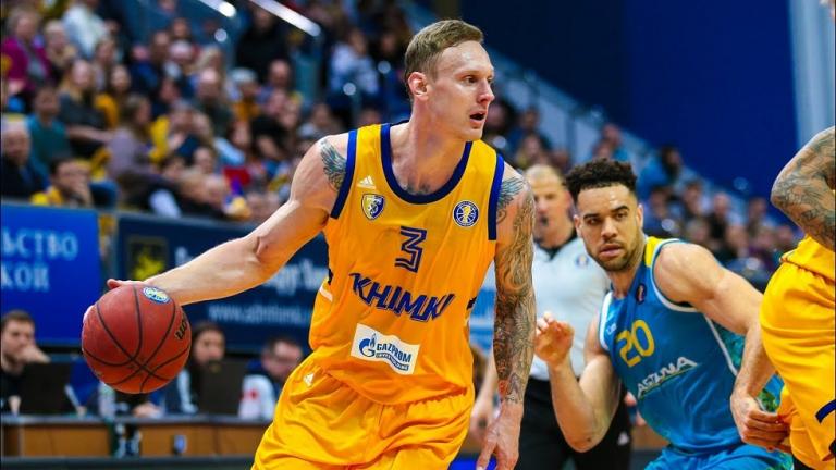 Έκανε θραύση ο Γιάνις Τίμα με 7/10 τρίποντα