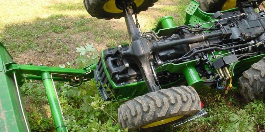 Τραγωδία στο Αίγιο: Νεκρός άνδρας που καταπλακώθηκε από το τρακτέρ του