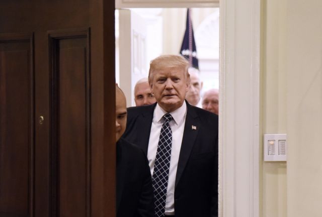 Εμπορικός πόλεμος ΗΠΑ – Κίνας: Βοήθεια στους αμερικανούς αγρότες υπόσχεται ο Τραμπ