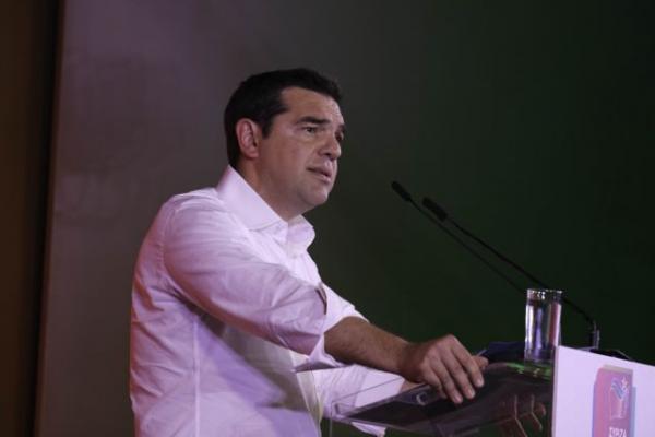 «Παράθυρο» από Τσίπρα και για δώρο Χριστουγέννων