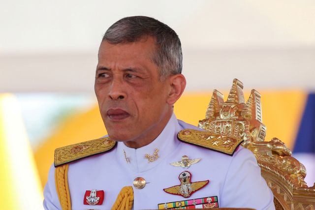 Ο απρόβλεπτος μονάρχης της Ταϊλάνδης