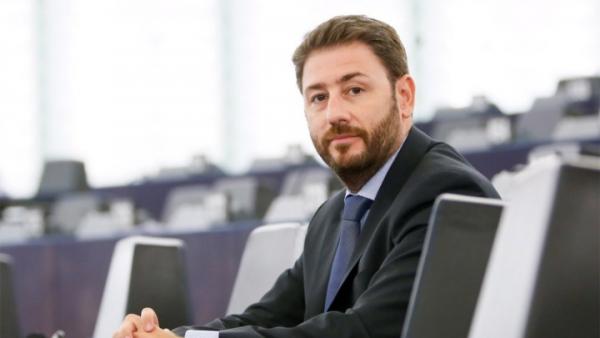 Ανδρουλάκης για Θεοχαρόπουλο: Διαβατήριο εξουσίας η συμφωνία των Πρεσπών