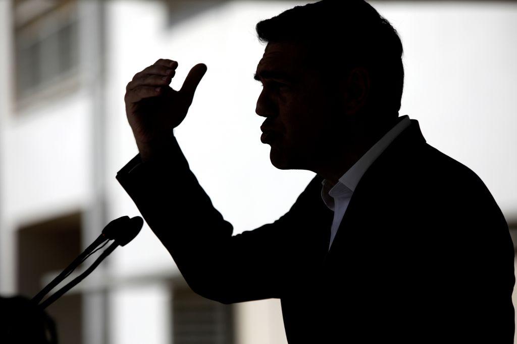 Προεκλογικό σόου στο Ζάππειο για να ξεχαστούν Μάτι, Πολάκης και κότερο