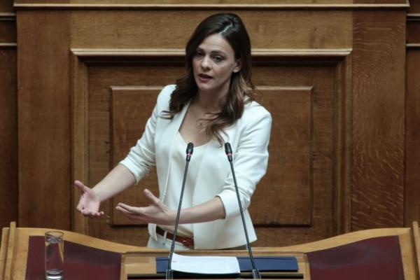 Αχτσιόγλου: Στηρίζουμε έμπρακτα εκείνους που σήκωσαν στις πλάτες τους τις πολιτικές της λιτότητας