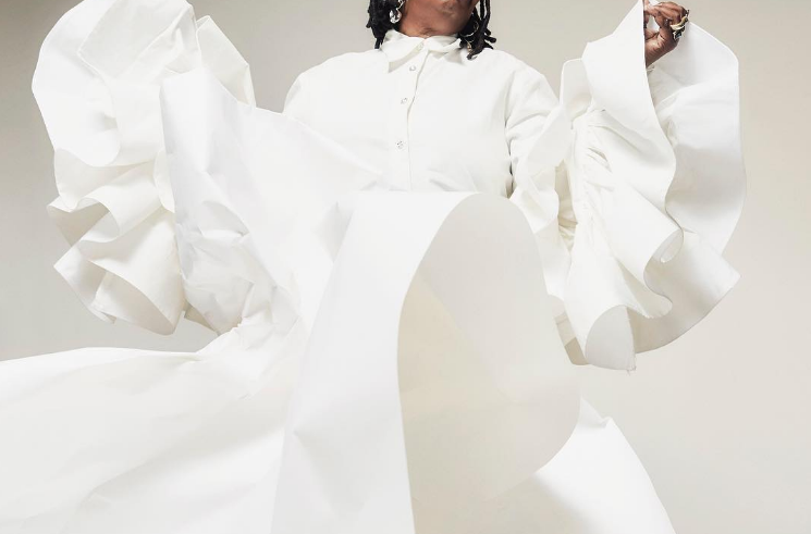 Διάσημη ηθοποιός κάνει την είσοδό της στο χώρο της μόδας