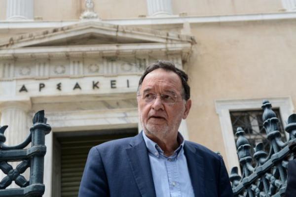 Λαφαζάνης: Μηνύω τον Τσίπρα για παράβαση καθήκοντος και κατάχρηση εξουσίας