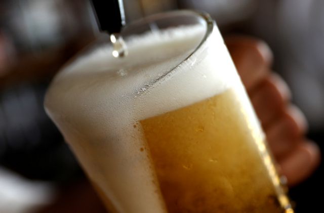 Γλυφοσάτη: Η πιθανώς καρκινογόνα ουσία βρέθηκε σε μπίρες, κρασιά και δημητριακά