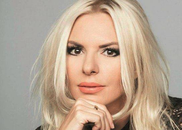 Αννίτα Πάνια: Συγκίνηση στην κηδεία του πατέρα της