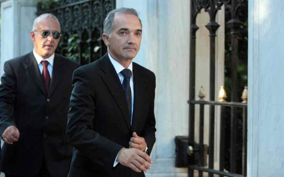 Στις 3 Ιουνίου θα δώσει εξηγήσεις ο Σαλμάς για την υπόθεση των αρθροσκοπήσεων