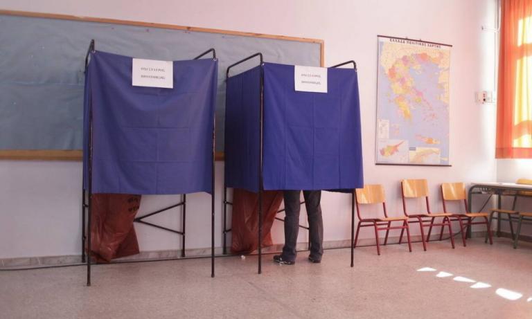 Δημοτικοί υπάλληλοι θα καθαρίσουν τα σχολεία μετά τις εκλογές απαντά το ΥΠΕΣ