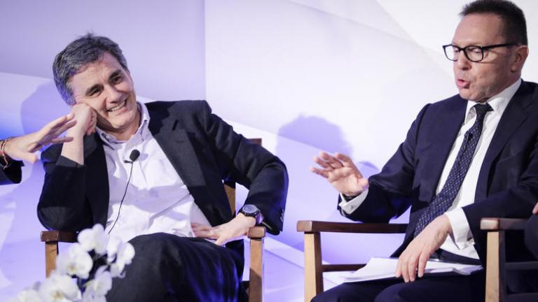 Δηκτική απάντηση Τσακαλώτου σε Στουρνάρα