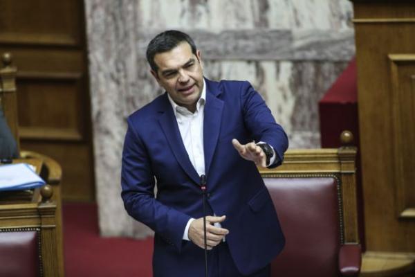 Ο Τσίπρας απαντά μέσω Facebook για το παρελθόν του πατέρα του