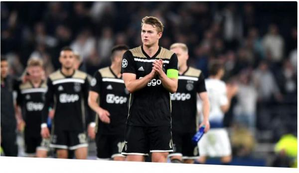 Ολλανδία: Ομάδα έδιωξε παίκτη γιατί επικαλέστηκε ασθένεια για να δει τον Άγιαξ