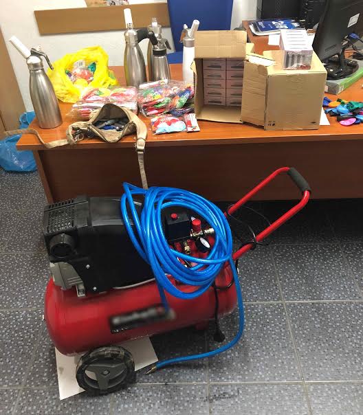 «Bιοτεχνία» αερίου γέλιου στη Χερσόνησο