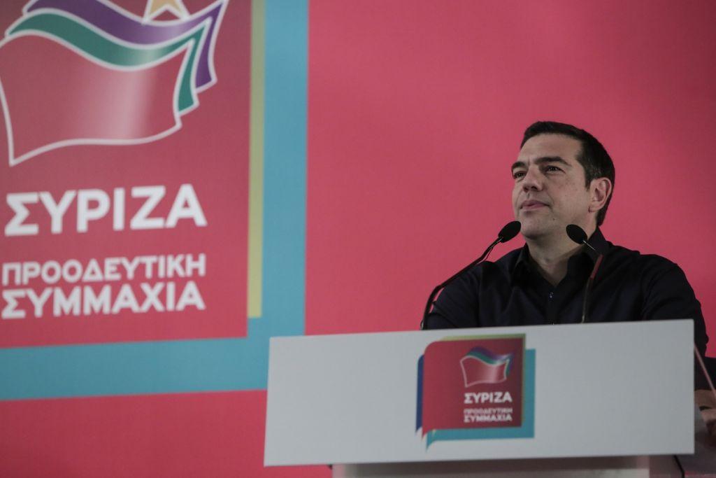 Σαν τον Ξέρξη, που μαστίγωνε τα κύματα