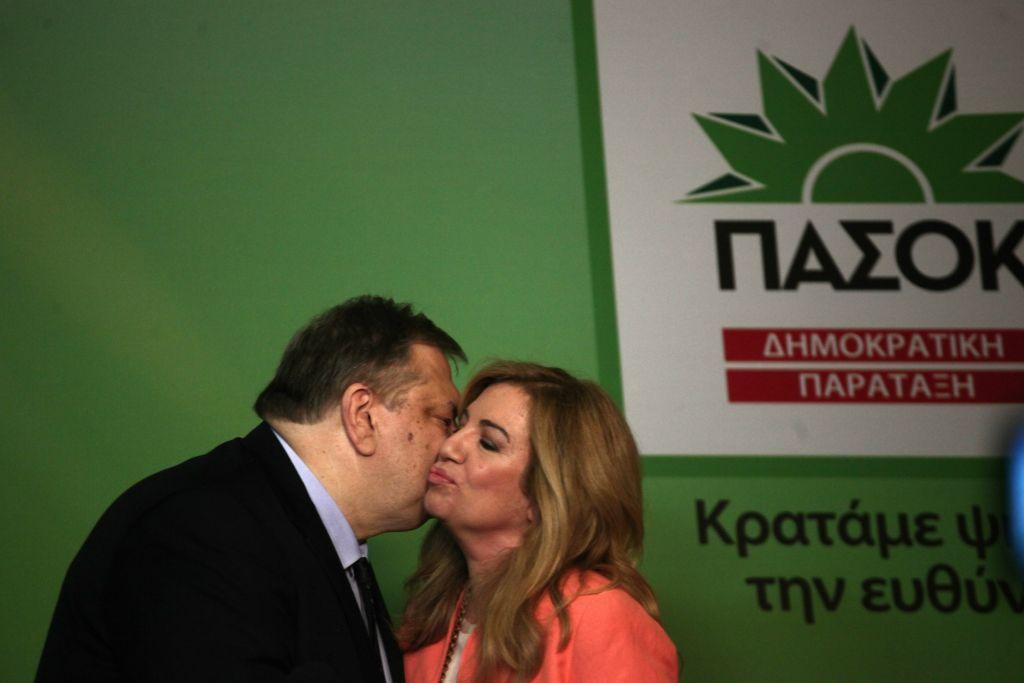 «Περαστικά Ευάγγελε»: Το sms της Φώφης στον Βενιζέλο