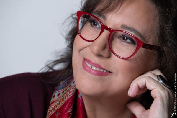 Η Μαρία Φαραντούρη μιλάει στο in.gr για μελωδίες που γράφτηκαν για τη μεγάλη οθόνη