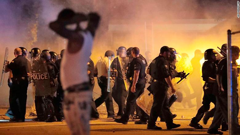 Ταραχές στο Μέμφις μετά τον θάνατο Αφροαμερικανού από αστυνομικά πυρά