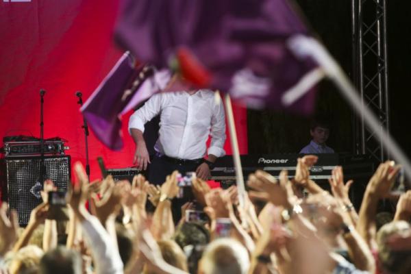 Ξενέρωτες εκλογές: ΣΥΡΙΖΑ και ΝΔ δίνουν τη μάχη του σταυρού χωρίς έμπνευση