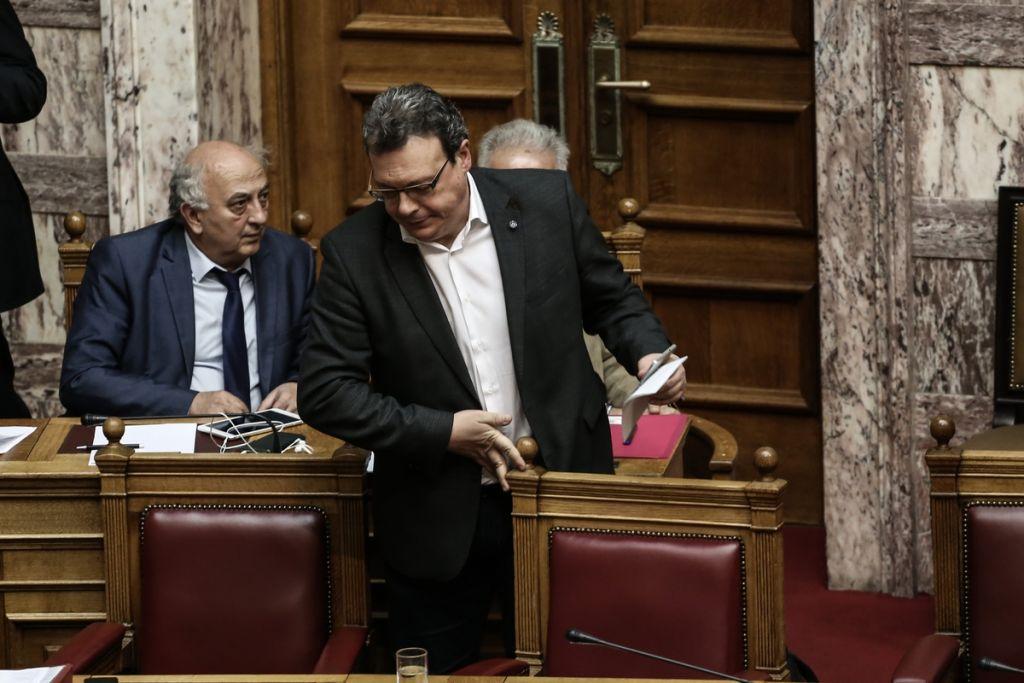Χαμός στον ΣΥΡΙΖΑ για τα ρουσφέτια της τελευταίας στιγμής – Ολοι εναντίον Φάμελλου | in.gr