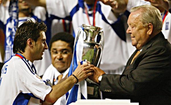 Απεβίωσε ο Λέναρτ Γιόχανσον