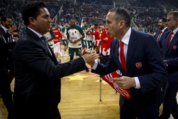 Σενάρια των Ιταλών για τον πάγκο της Αρμάνι