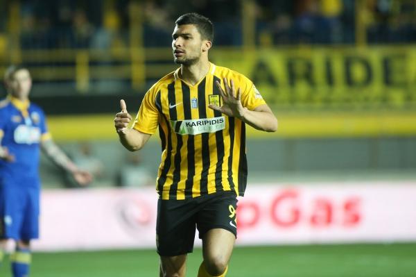 Παίρνει το… χαρτί κι έρχεται ο Ρόουζ