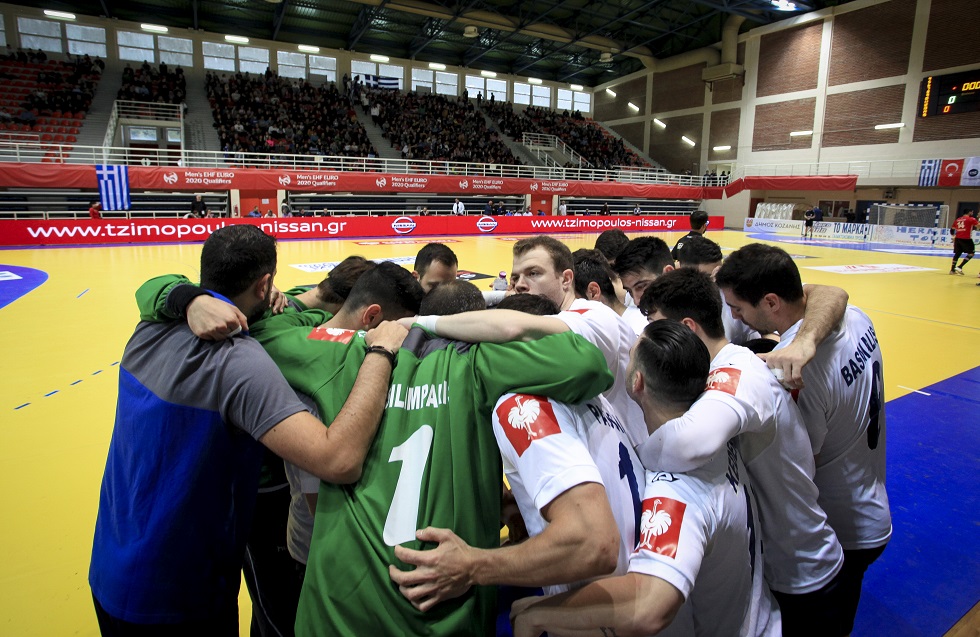 Έξι ερυθρόλευκοι στις κλήσεις της Εθνικής χάντμπολ