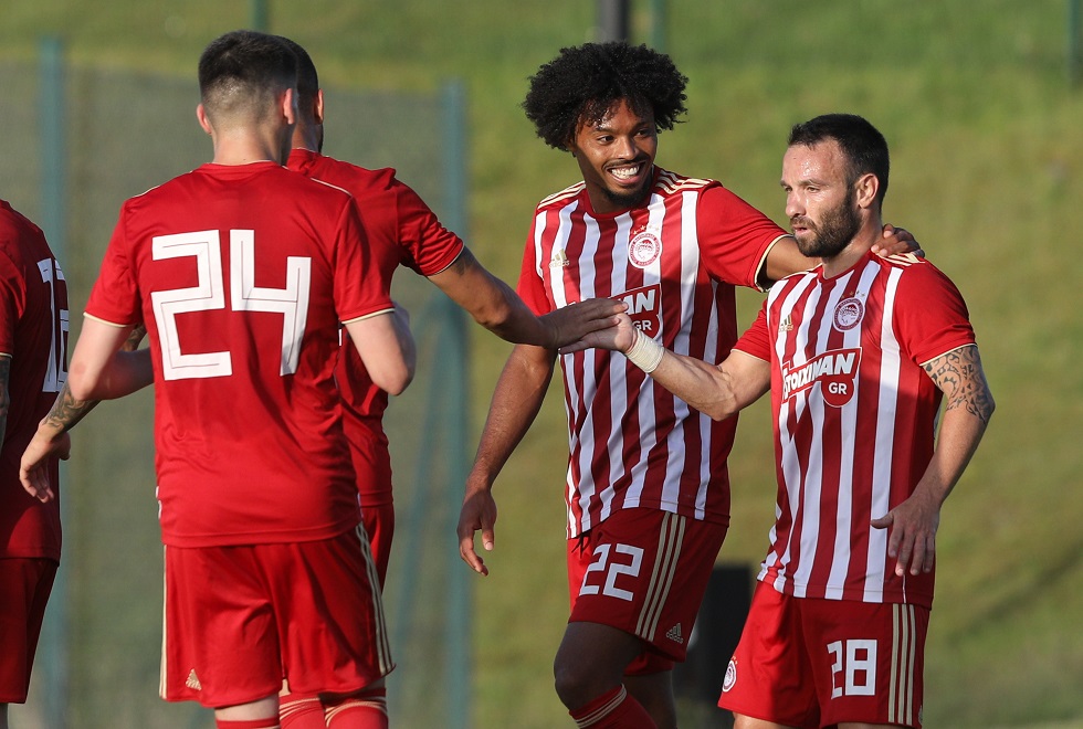 Το παρθενικό γκολ του Βαλμπουενά με την ερυθρόλευκη (vid)