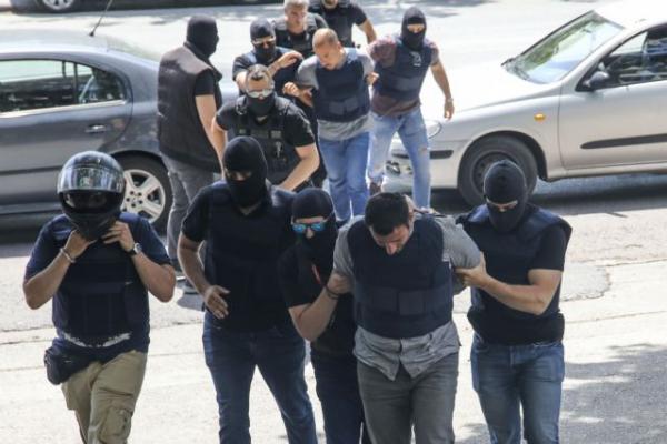 Απόπειρα ληστείας στο ΑΧΕΠΑ: «Καθαρά» τα πιστόλια των ληστών