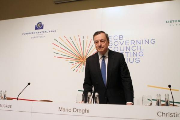 Ντράγκι: Η ΕΚΤ θα χαλαρώσει την πολιτική της ξανά, αν δεν αυξηθεί ο πληθωρισμός