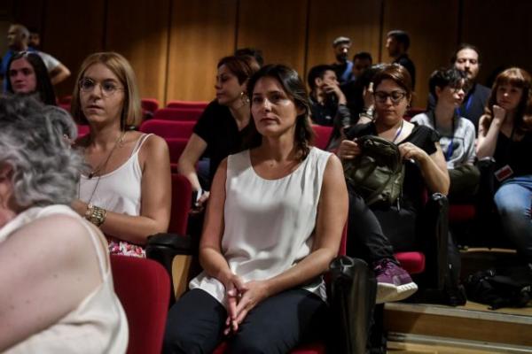 Η δίκη και η Περιστέρα