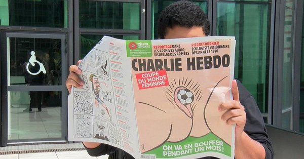 Î£Î¬Î»Î¿Ï‚ Î¼Îµ Ï„Î¿ Î½Î­Î¿ ÎµÎ¾ÏŽÏ†Ï…Î»Î»Î¿ Ï„Î¿Ï… Charlie Hebdo | in.gr