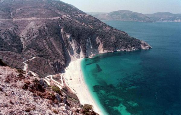 Τουρίστρια πέθανε από τσίμπημα σφήκας στον Μύρτο Κεφαλονιάς