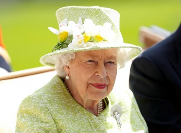 Το Παλάτι του Μπάκιγχαμ γέμισε ποντίκια –Εξαλλη η βασίλισσα