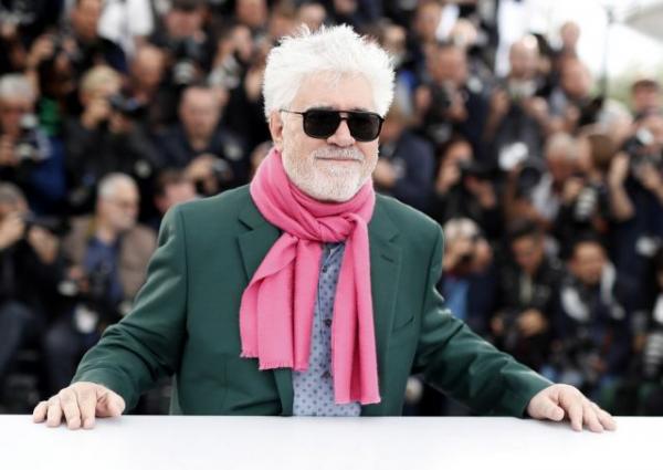 Χρυσός Λέοντας στον Πέδρο Αλμοδόβαρ από το Φεστιβάλ της Βενετίας