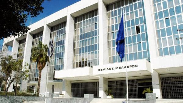 Καρφί σε συσκευασμένο πιτάκι καρφώθηκε στα ούλα κοριτσιού – Ο Άρειος Πάγος αθώωσε τους υπεύθυνους