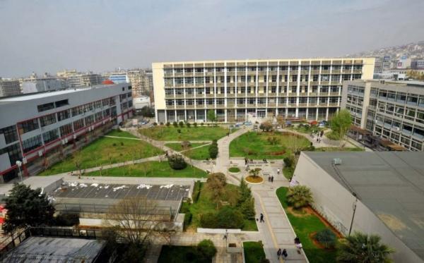 ΑΠΘ: Τι απαντά ο καθηγητής που γρονθοκόπησε φοιτητή