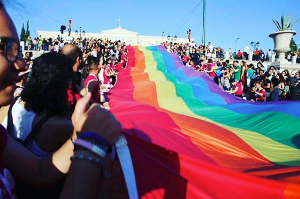 Athens Pride 2019: Ξεκίνησε η μεγάλη παρέλαση στο Σύνταγμα