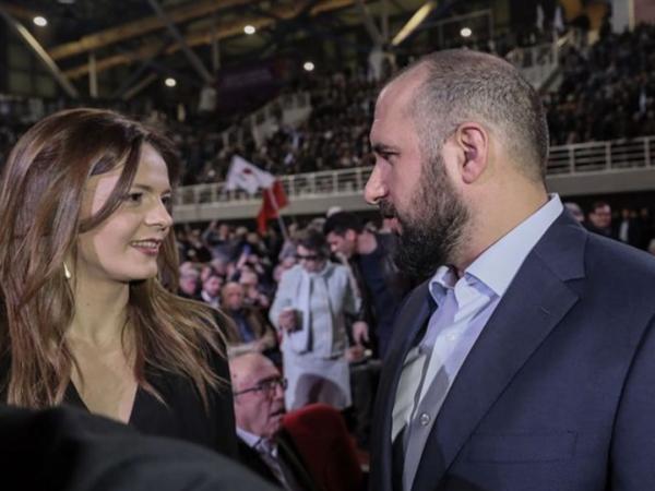 Τwitter για Αχτσιόγλου-Τζανακόπουλο: Δεν κρατούν ούτε τα προσχήματα