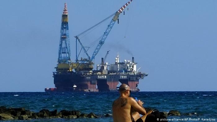 Handelsblatt για Κύπρο : Από την οικονομία... του μαύρου χρήματος στο φυσικό αέριο