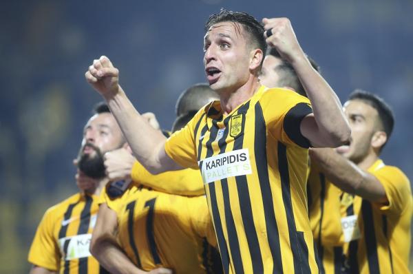 Παντρεύτηκε ο Δεληζήσης – Οι ευχές της ΠΑΕ Άρης