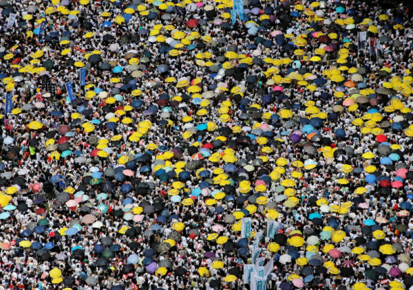 Χονγκ Κονγκ: Μεγάλη λαϊκή κινητοποίηση κατά του νομοσχεδίου για έκδοση υπόπτων στην Κίνα