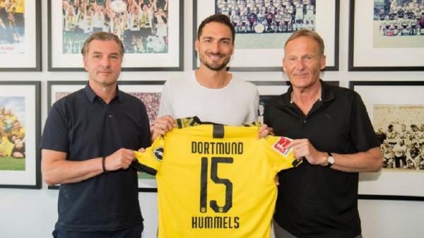 Ξανά στη Ντόρτμουντ ο Χούμελς