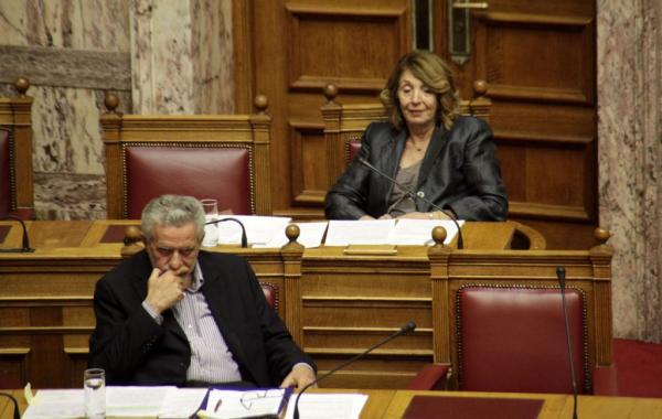 «Τυφώνας Τασία» χτύπησε το Μαξίμου – Και ο Δρίτσας στη μεθόδευση για να βολευτεί η κόρη