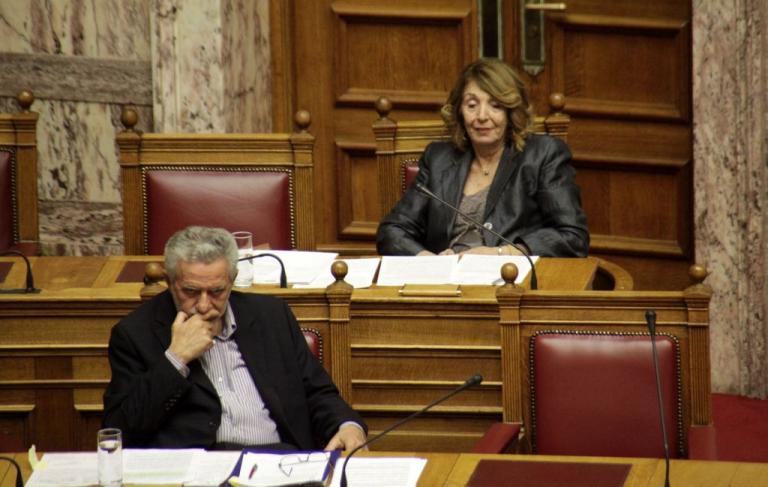 «Τυφώνας Τασία» χτύπησε το Μαξίμου – Και ο Δρίτσας στη μεθόδευση για να βολευτεί η κόρη