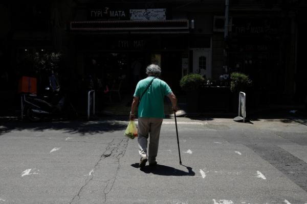 Κυβερνητικό αλαλούμ για τη μεσαία τάξη -Τάζουν μέτρα ελάφρυνσης και καταργούν τα αντίμετρα