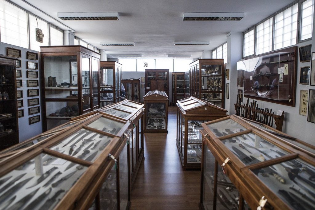 Περιήγηση στο Εγκληματολογικό Μουσείο της Ιατρικής Σχολής Αθηνών